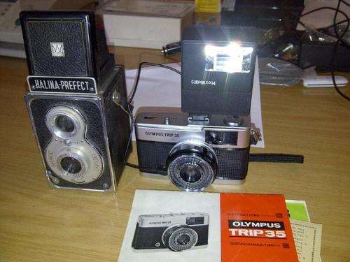2 Vintage Cameras Hakings reflex Halina-Prefect and OLYMPUS TRIP 35