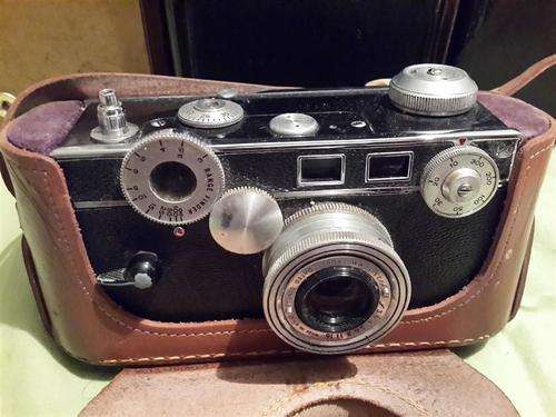 RARE   CAMERA  I AM SELLING SOME OLD CAMERAS HAVE A LOOK THANKS