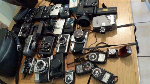 Job lot of old cameras There are 18 cameras in total  Some look to be in good condition A