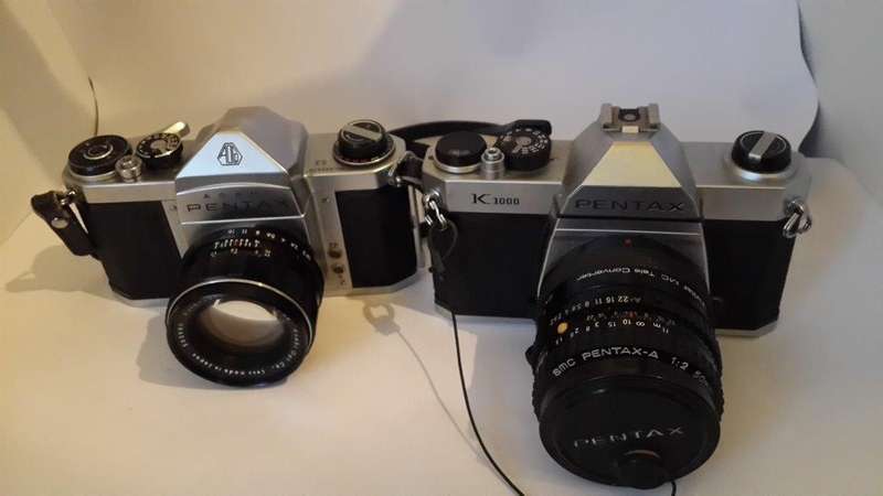 TWO RARE PENTAX CAMERAS ASAHI S3 AND K1000 Shipping R45