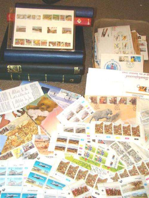 Massive Stamp Collection In 5 albums Some in envelopes some loos Free shipping