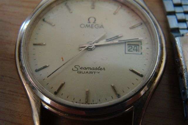 5  Watches For repair Some Vintage PLEASE READ CAREFULLY  THE OMEGA SEAMASTER I SHIPPING WILL BE R30