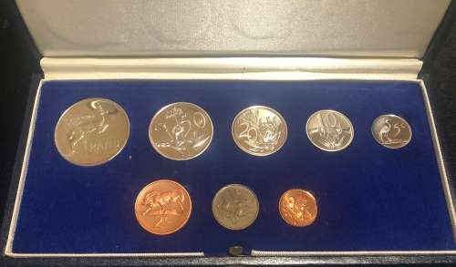 1972, Short Proof Coin Set With SILVER R1