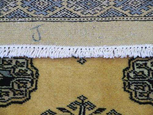 HANDWOVEN KARACHI CARPET