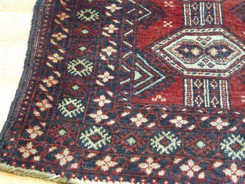 RUGS & CARPETS
