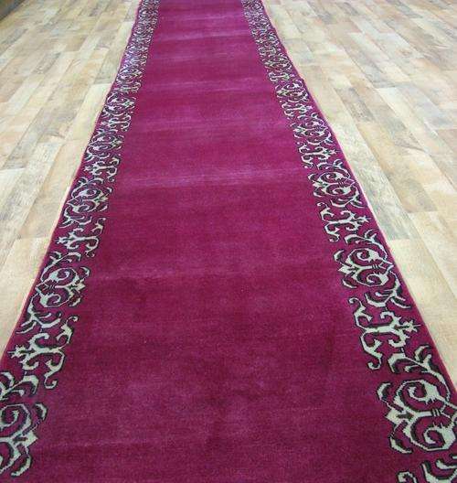 RUG: 493cm x 82cm