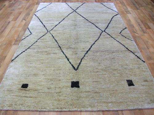 PERSIAN & ORIENTAL RUGS & CARPETS