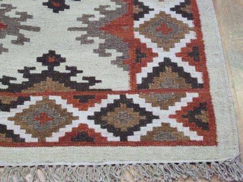 PERSIAN & ORIENTAL RUGS & CARPETS