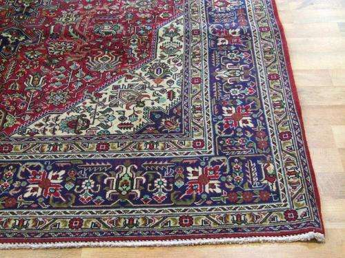 PERSIAN & ORIENTAL RUGS & CARPETS