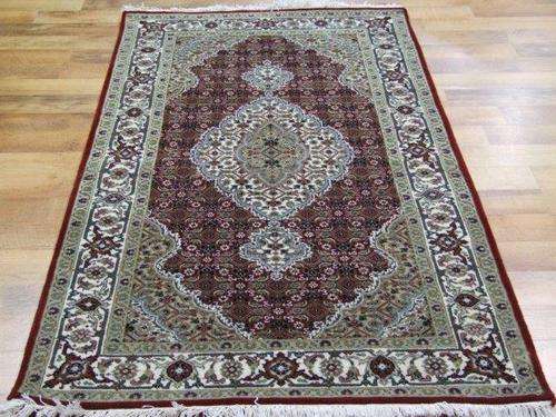 PERSIAN & ORIENTAL RUGS & CARPETS