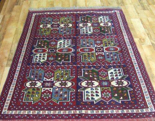 PERSIAN & ORIENTAL RUGS & CARPETS