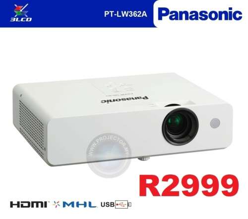 Panasonic PT-LW362-Full hd -3600LM-clean