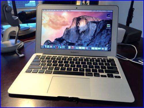 The Apple MacBook Air "Core i5" 1.4 11-Inch corei51.4 GHz,4gig ddr3,128 SSD