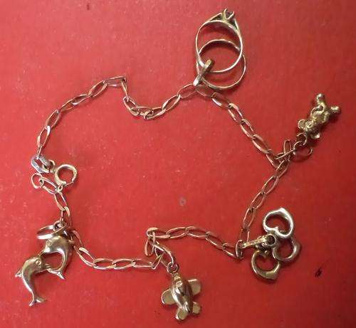 GOLD CHARM BRACELET 9ct