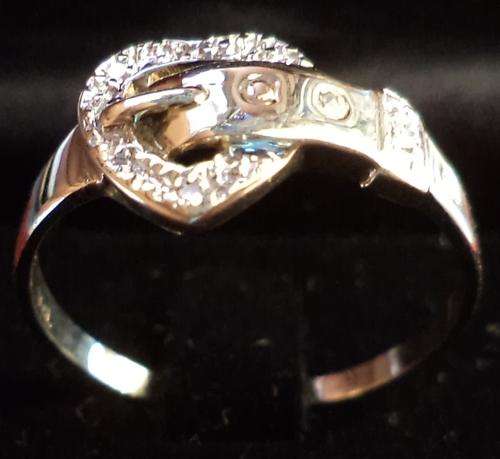 9ct GOLD RING.,STUNNING SCARES DESIGN FOR LADIES..!!!