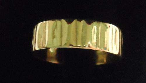 STUNNING MENS 9ct GOLD BAND !!