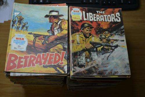 Collection of Military Picture books. +/- 110 books.