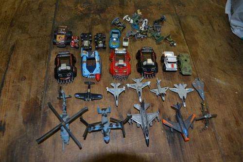 Micro Machines planes and soldiers