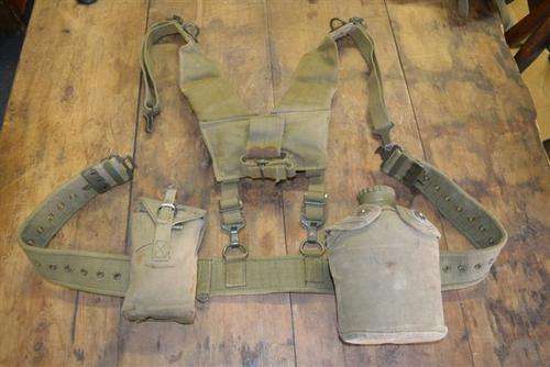 Rhodesian Web belt with Yolk, ammo pouch and complete Water Bottle
