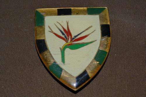 6 SA Infantry Battalion Shoulder Flash. 3 Pins.