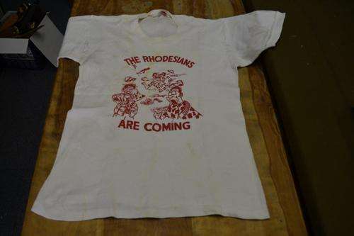 Rhodesian T-Shirt The Rhodesians are coming. Samll 97cm by Monogram.