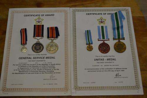 SADF GSM and Unitas medals with award certificates to 81046930KV RFN A.W. Radue