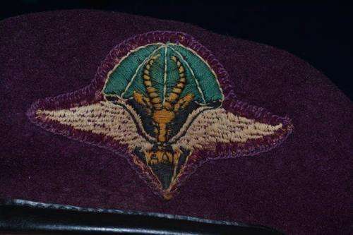 Parabat Beret.