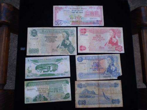 Small collection of banknotes from Mauritius