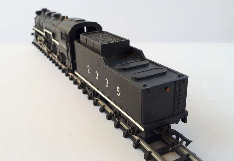 Tri-Ang locomotive HO TR2335 with tender