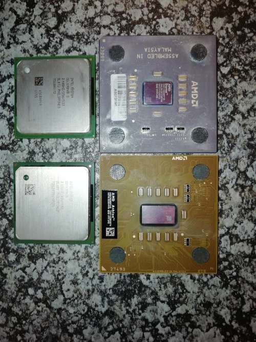 Bunch of old CPUs (8)
