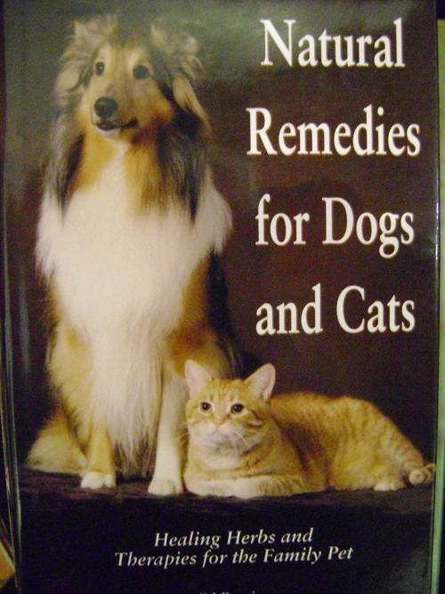 Natural Remedies for Dogs and Cats - C.J. Puotinen