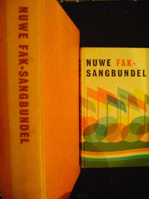 FAK &  Nuwe FAK Sangbundel (woorde-uitgawe)