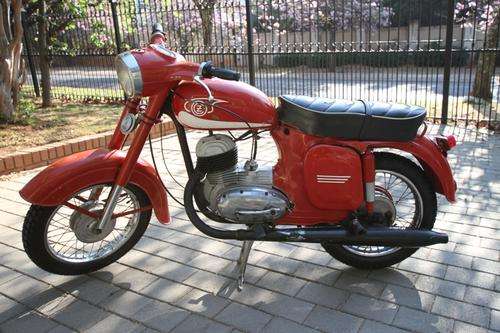 Professionally Restored 1958 CZ 450 -175cc Motorcycle - Free delivery in Gauteng