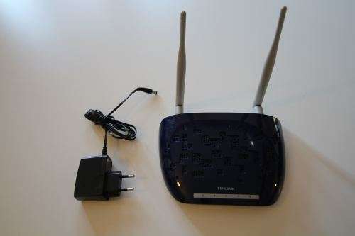 TP LINK 300Mbps Wi-Fi Range Extender