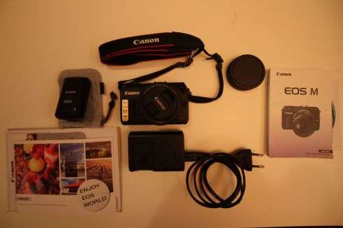 Canon EOS M Mirrorless Digital Camera & 22mm Prime/Macro Lens - LIKE NEW!