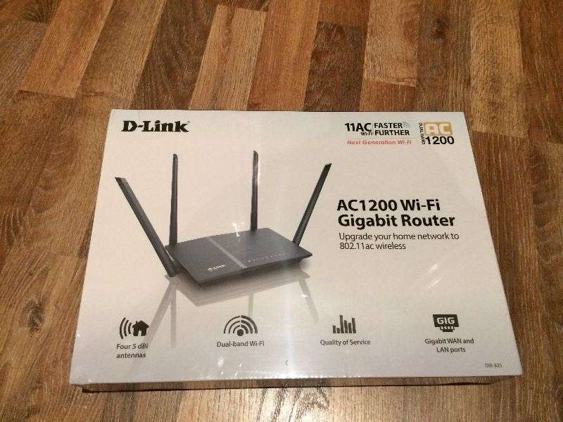 D-Link AC1200 WiFi Gigabit Router _ Brand New _ Unopened