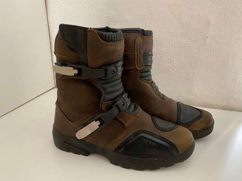 METALIZE EXPLORE TECH DUAL SPORT MOTORCYCLE SHORT BOOTS - BASICALLY NEW - USED ONCE - SIZE: UK 10