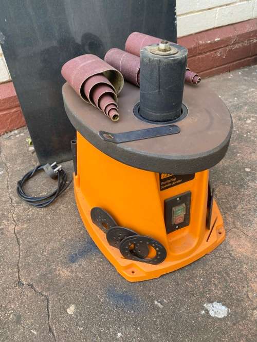 Triton 450W Oscillating Bobbin Spindle Sander