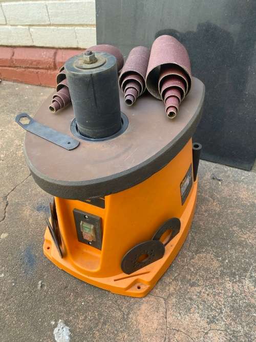Triton 450W Oscillating Bobbin Spindle Sander