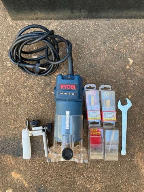 Ryobi Industrial Trim Router 500W (TR-50A)