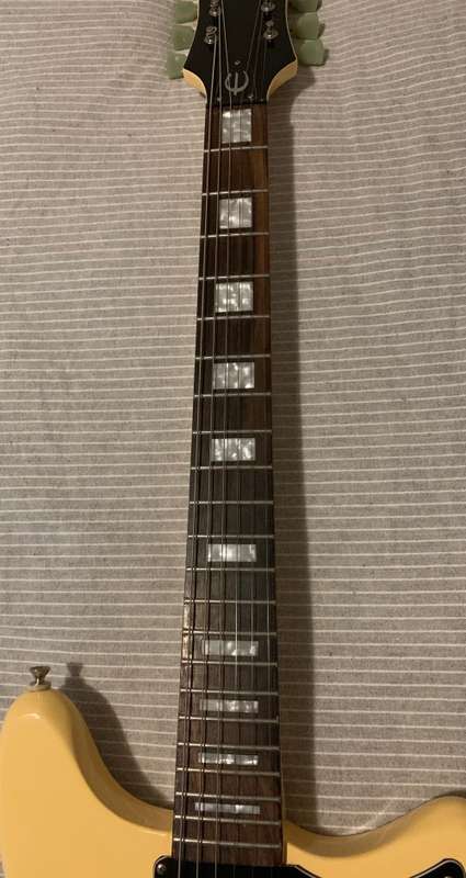 Epiphone Wilshire Phant-O-Matic Electric Guitar Antique Ivory 2011
