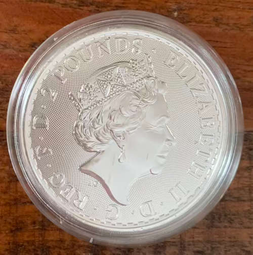 2022 Britannia 1oz Pure Fine Silver Bullion Coin in Capsule