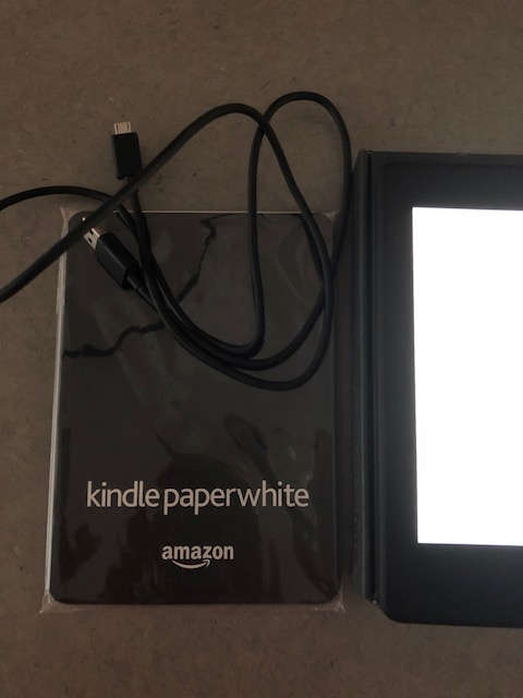 Amazon Kindle  Kindle Paperwhite  2 GB  Wi-Fi