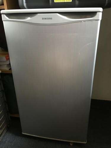 Bar Fridge - Samsung SRG-120