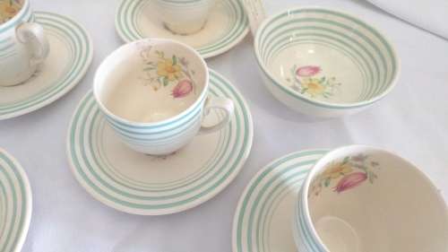 Suzie Cooper demitasse 4 x coffee duos & Sunshine Meaking coffee pot
