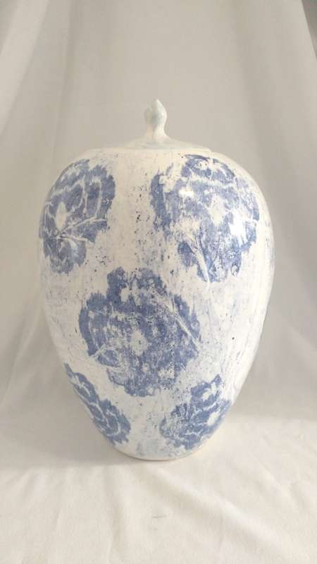 Beautiful Blue blossom ceramic baluster ginger jar finialled cover large