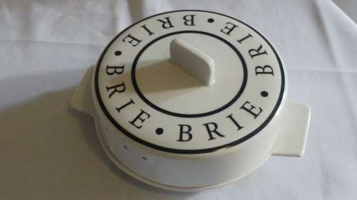 Designed by Salt and Pepper modern collectable Fromage / Cheese dish Brie large