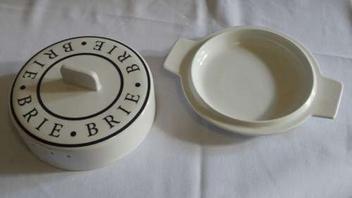Designed by Salt and Pepper modern collectable Fromage / Cheese dish Brie large