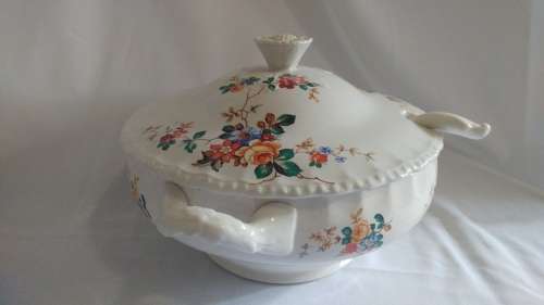Stunning Grindley Creampetal large Soup tureen with porcelain soup spoon