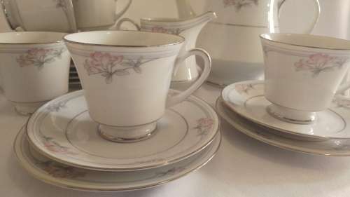 Lovely Noritake Legendary silver and rose Tarkington Tea set